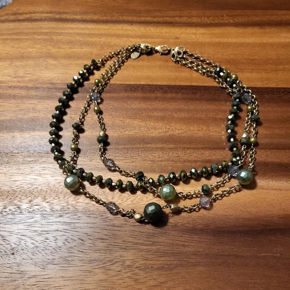 *SOLD* Shiny Green & Gold Y2K Lia Sophia Layer Necklace - Picture 10 of 10